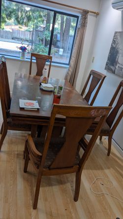 Table and 6 chairs