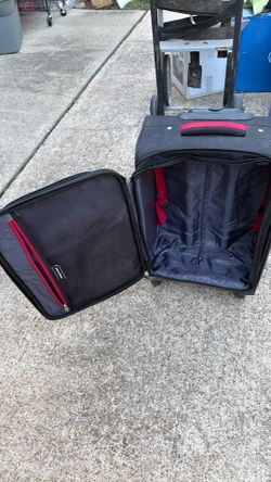 Samsonite carry on luggage