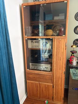 Cabinet with shelves