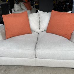 Sofa & Loveseat 