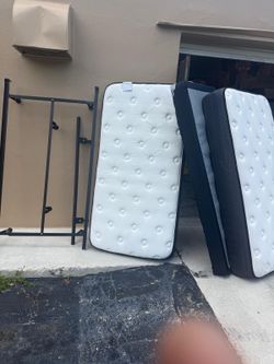 Mattress/Box/ Frame