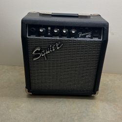 Squier. Frontman 10G Amp