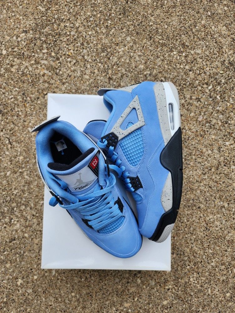 Air Jordan Retro 4 University Blue