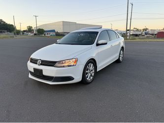 VOLKSWAGEN JETTA 2014 SE CLEAN CARFAX RUNS PERFECT