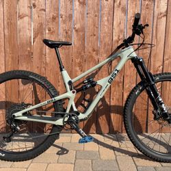 2024 Intense 951 Carbon mountain bike size Large
