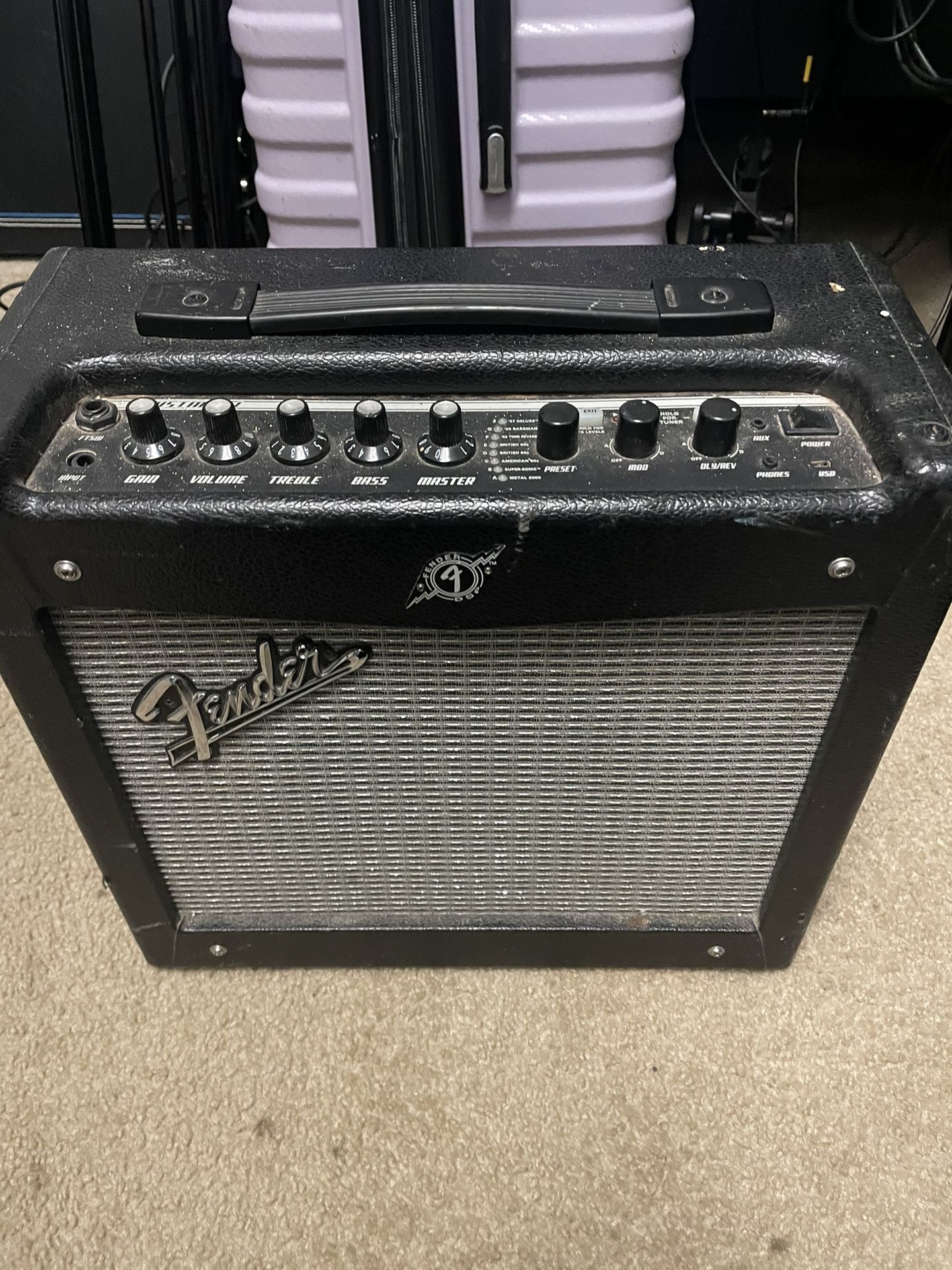 FENDER MUSTANG 20W speaker