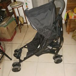 LIKE BRAND NEW 3D Lite Weight Stroller 24 Firm
