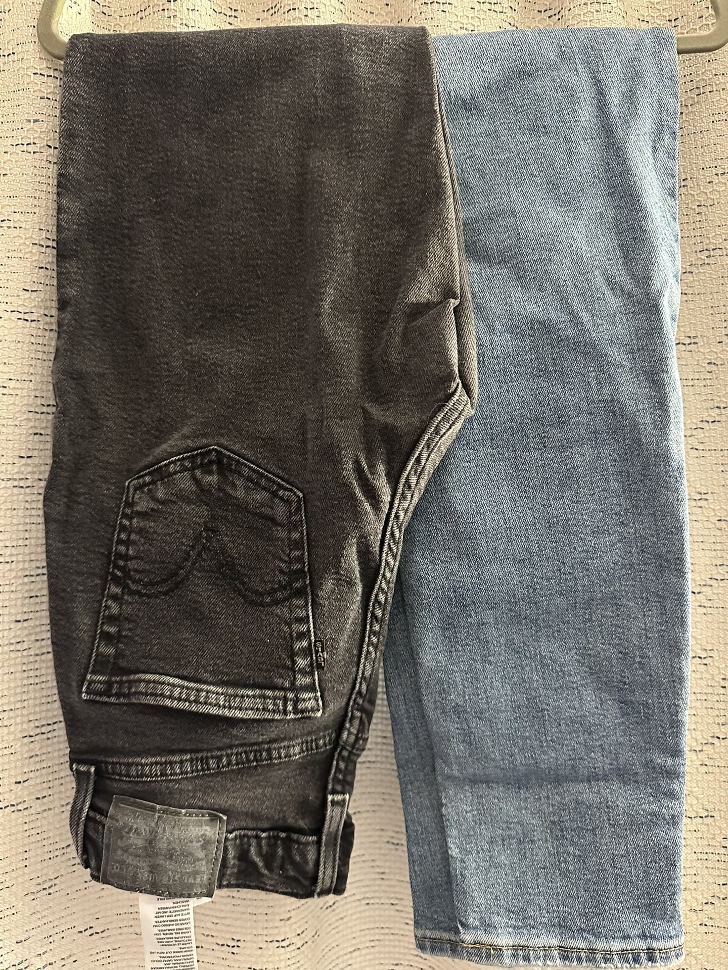 LEVI HIGH WAISTED