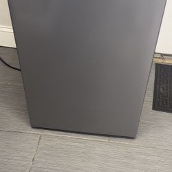 Hisense 4.4 Cu ft Single Door Mini Refrigerator
