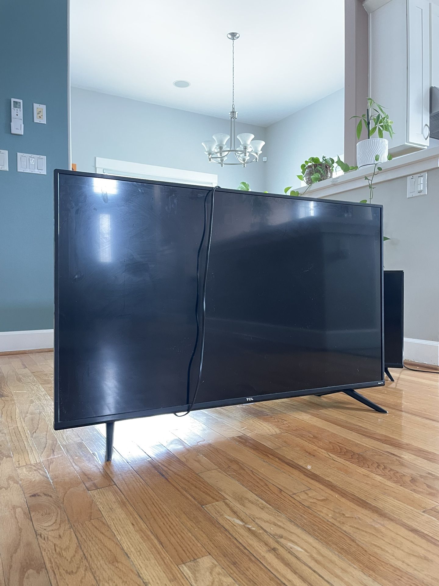 TCL Roku 50in Flat Screen