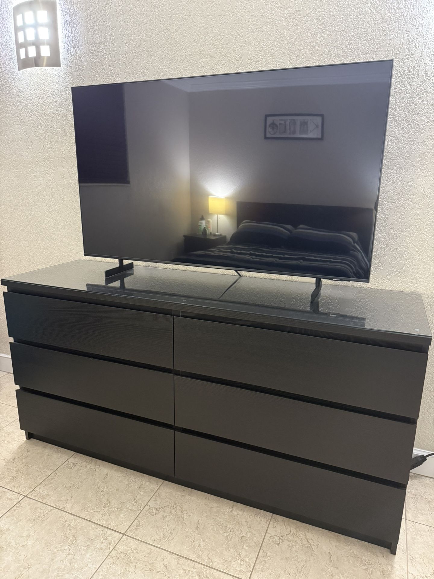 TV Samsung - 55" Class 8000 Series LED 4K UHD Smart Tizen TV