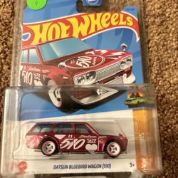 Hot Wheels Super Treasure Datsun Wagon 