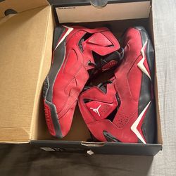 Jordan True Flight Gym Basketball Shoes Black Red Men’s Size 11