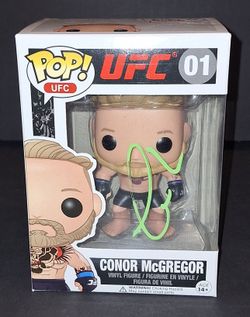 🔥 Conor McGregor Signed Autographed UFC Funko Champ Notorious Irish Beckett COA 🔥