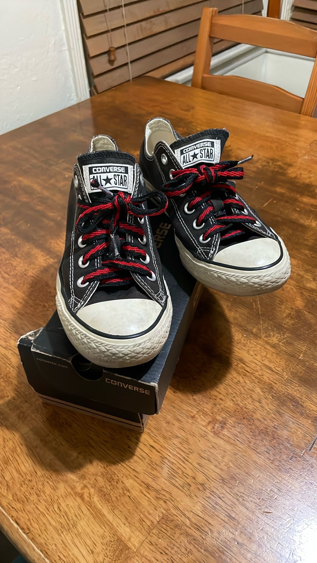 Converse Skater Boy Girl Men Size 6 Women Size 8