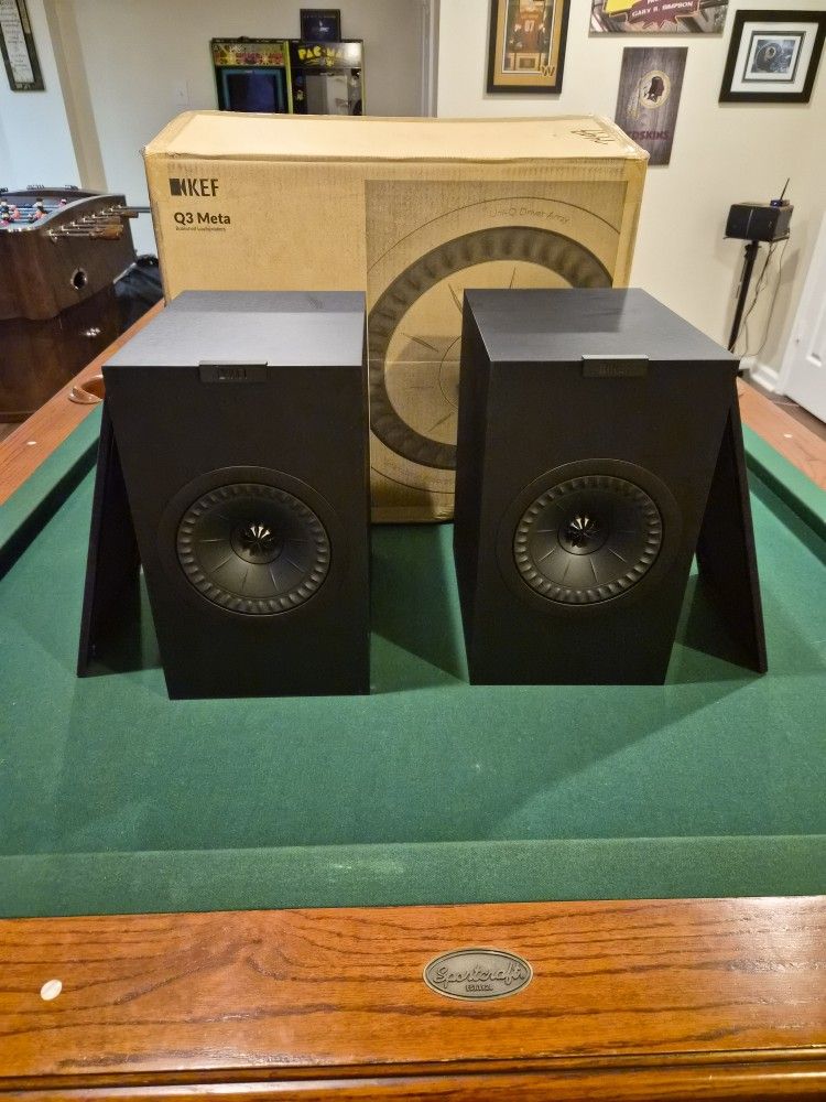 KEF Q3 META Bookshelf Speakers