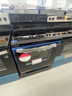 New Frigidaire 30” Electric Range Black