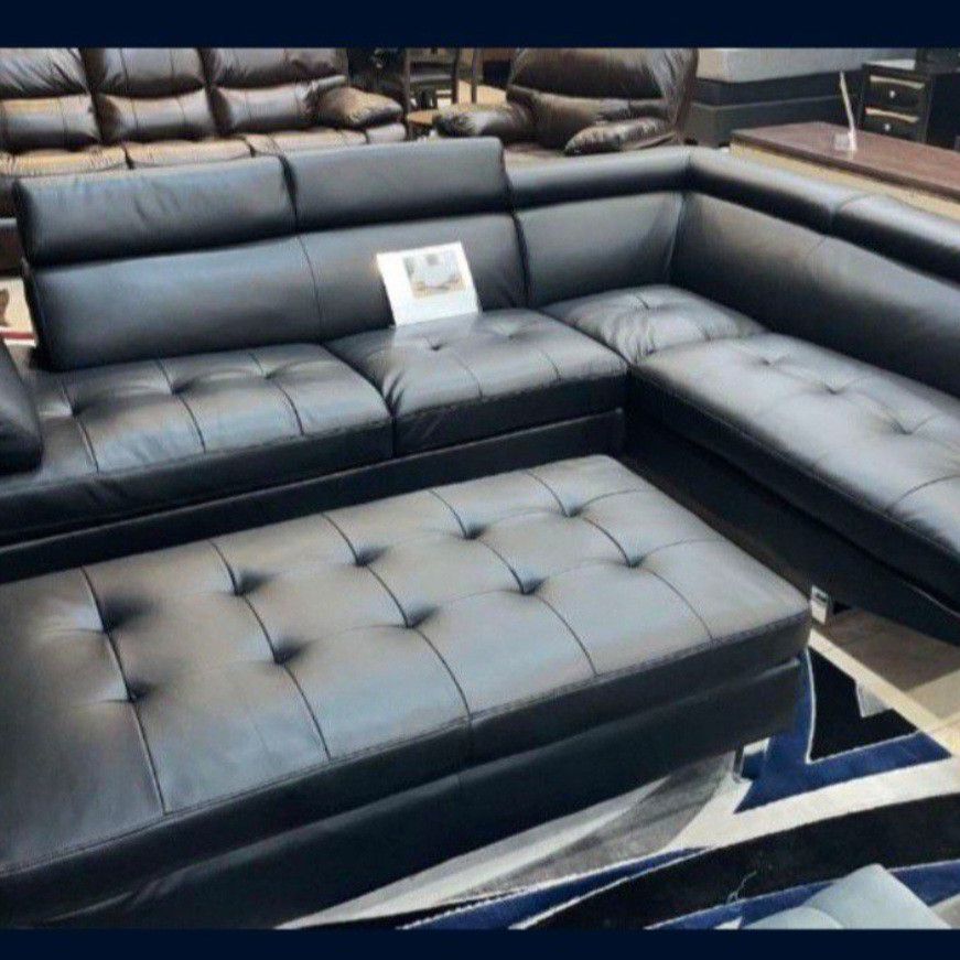 *Weekly Feature*---Ibiza Charming Black Leather Sectional Sofa W/Ottoman---Delivery And Easy Financing Available💪