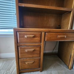 4 Drawer Desk With Bookcase On Top