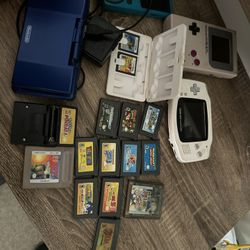 Set of Gameboys (including games)