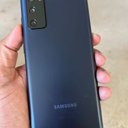 Samsung Galaxy S20 FE  , Unlocked   for all Company Carrier ,  Excellent Condition  Like New