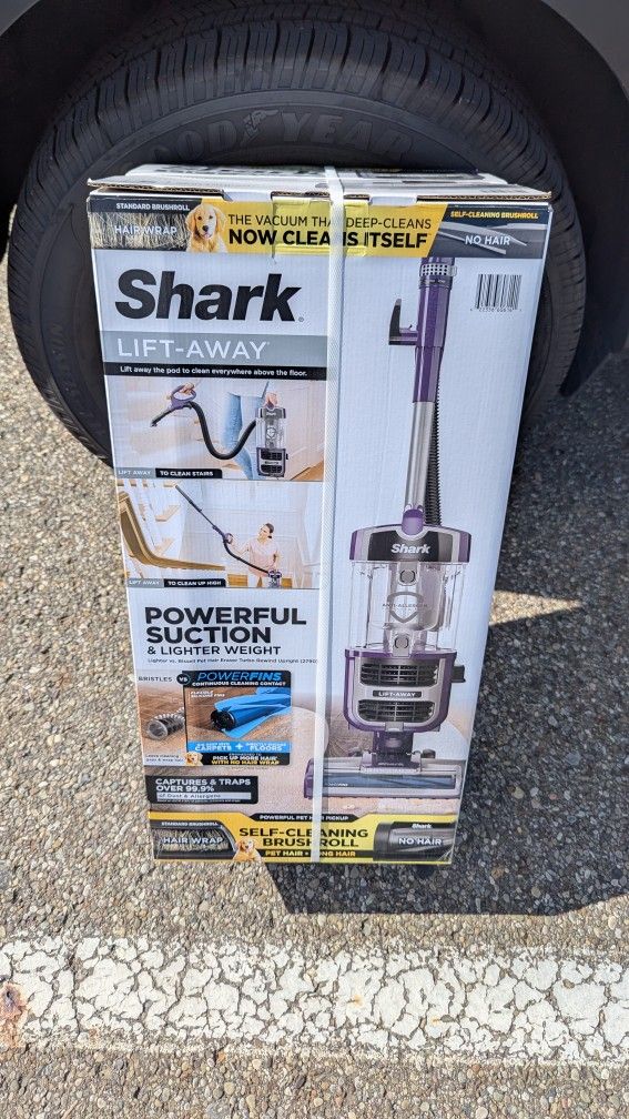 Shark Lift-Away with Powerfins, Self-Cleaning Brushroll Bagless Pet Upright Vacuum Cleaner with HEPA Filter