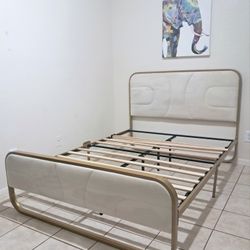 New Full Size Bed 