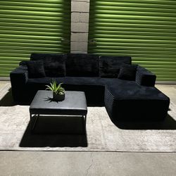 *Free Delivery* Boneless Sectional Couch Sofa 