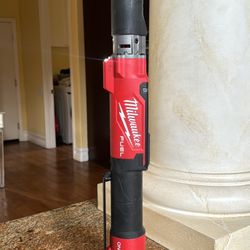 Milwaukee (MLW246522) Milwaukee M12 FUEL 3/8 in. Drive Digitial Torque Wrench w/ONE-KEY KIT