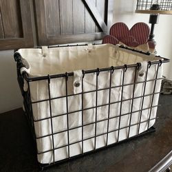 Metal basket w/Liner