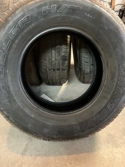 Bridgestone duelers HT 6841