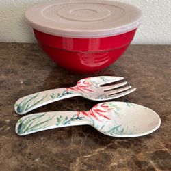 Large Salad Bowl With Lid and Salad Utensils 