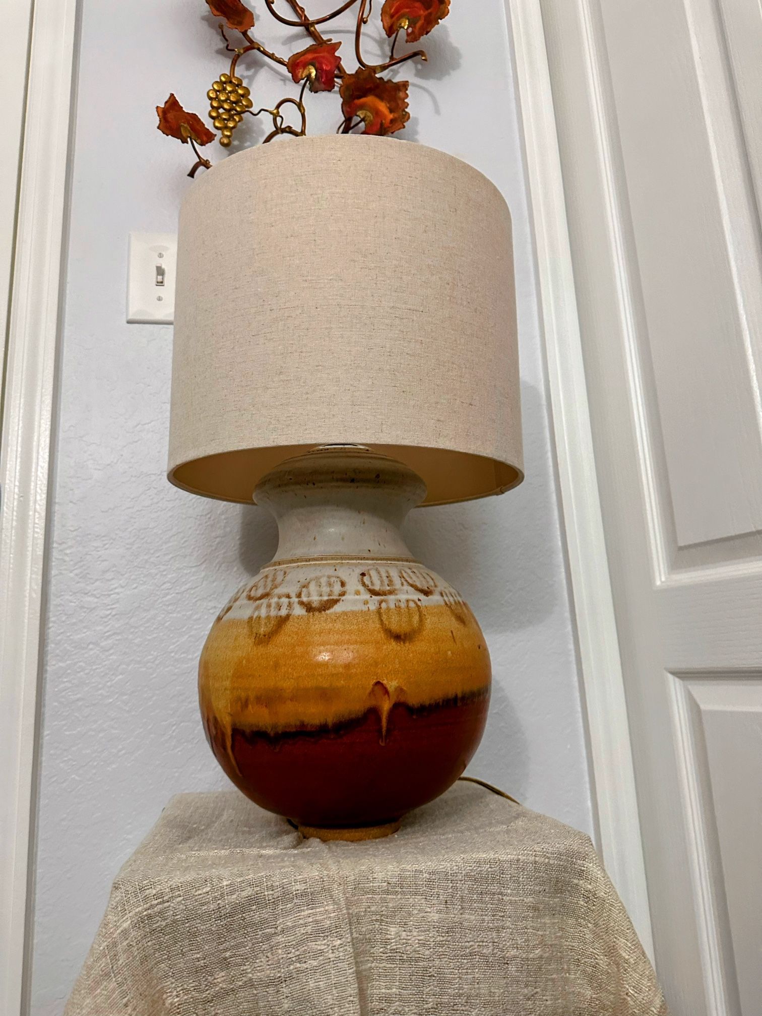 Vintage Mid Century Modern Ceramic Table Lamp