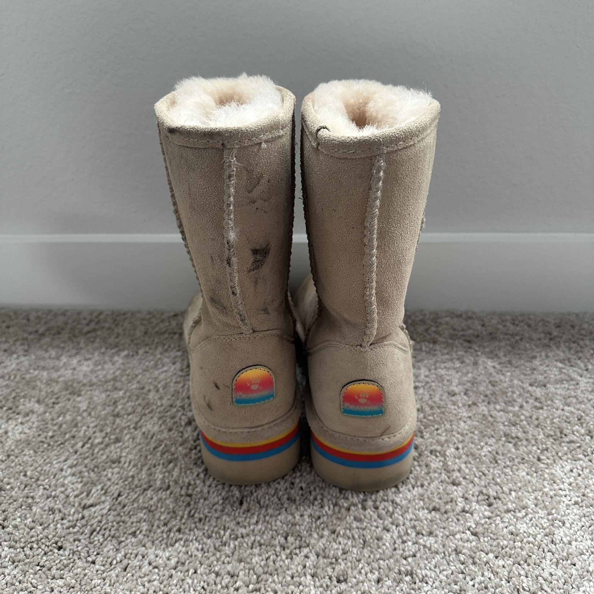 BEARPAW Women's Retro Elle Women’s Boots Size 8
