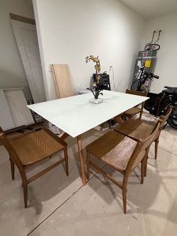 Canadel Dining Table