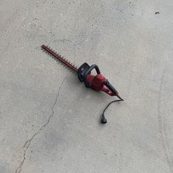 Black And Decker Hedge Trimmer 