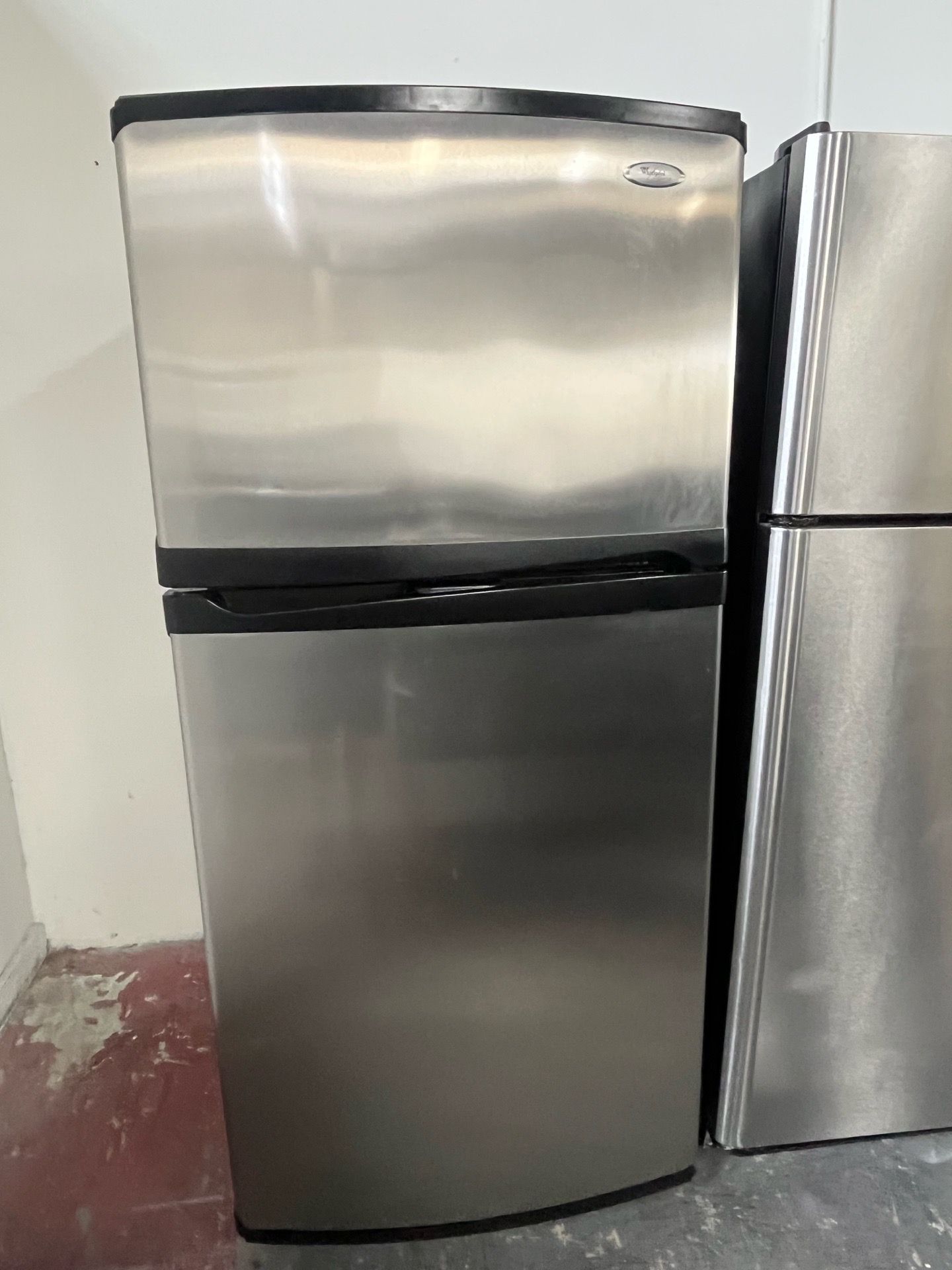 Refrigerator Whirlpool 30”