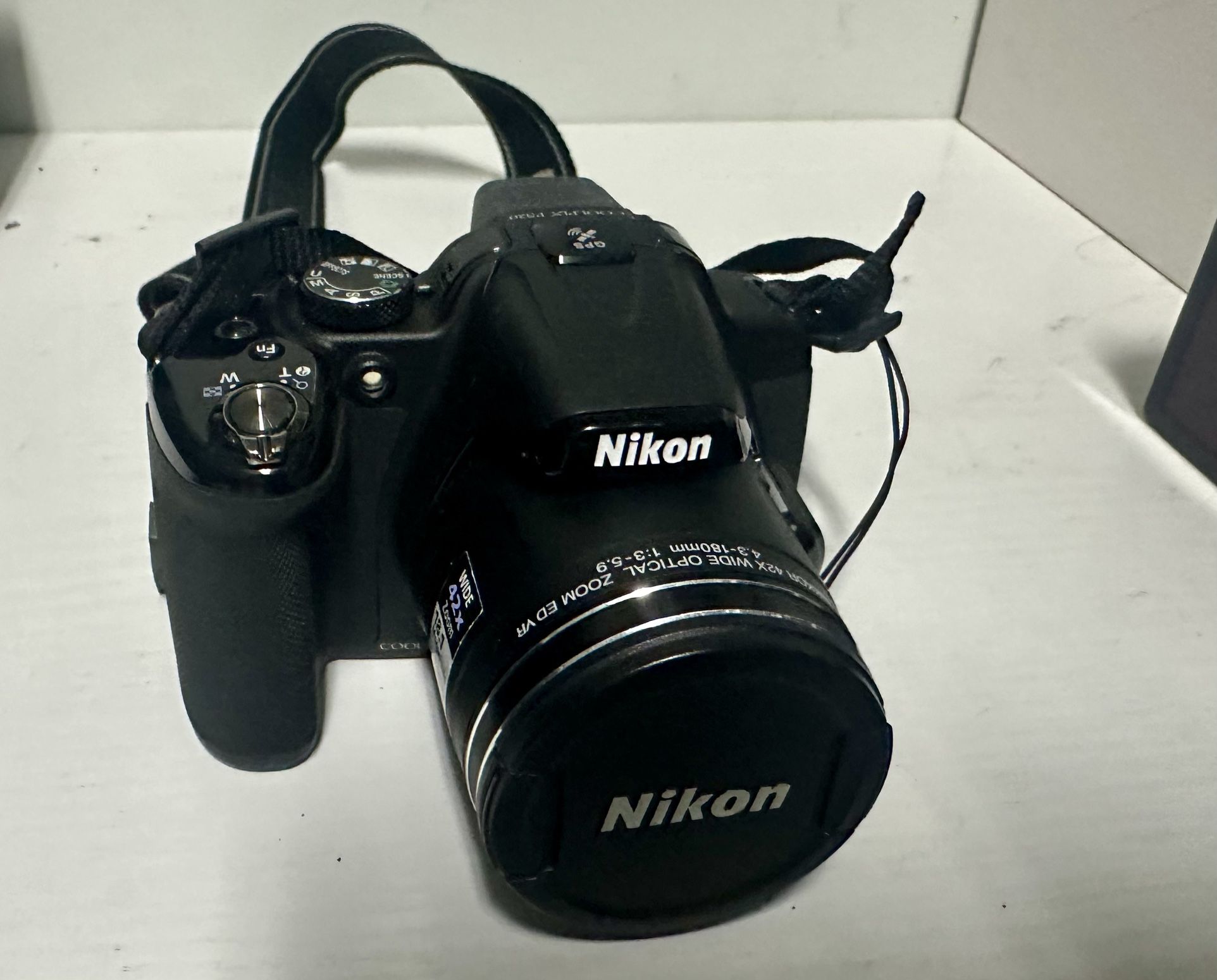 Nikon Coolpix P520