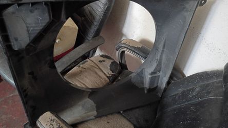 Toyota Tacoma 2005-2015 Cover radiator fan