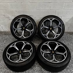 22" OEM Staggered Lamborghini Urus Wheels Rims Set of 4 22x10 & 22x11.5 5x130