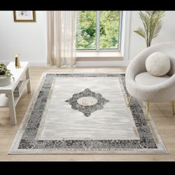 8/10 Brand New Medallion Design Rug 