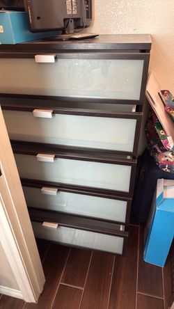 5 compartments dresser