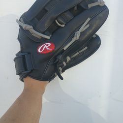 Rawlings Softball Glove