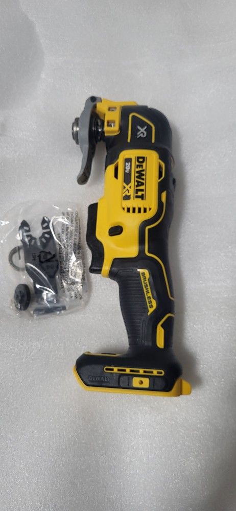 DEWALT XR 20V BRUSHLESS CORDLESS OSCILLATING MULTI-TOOL TOOL ONLY
