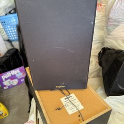 Sanyo Speakers Model ST-95