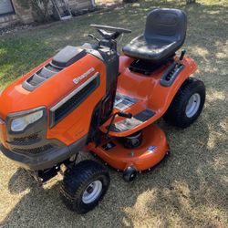 Husqvarna Motor 18.5 Hp  Cubierta 42”