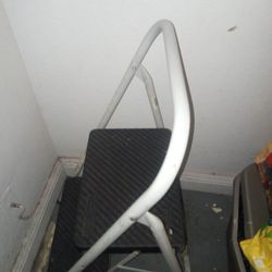 2step folding Stool