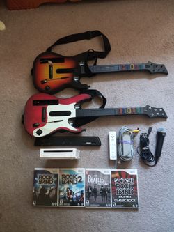 Nintendo Wii Rock Band Set Guitars microphone console games