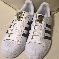 Brand New Kids Adidas Super Star Sneakers (5.5)