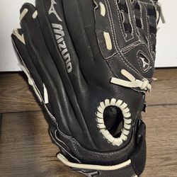 Baseball Glove 